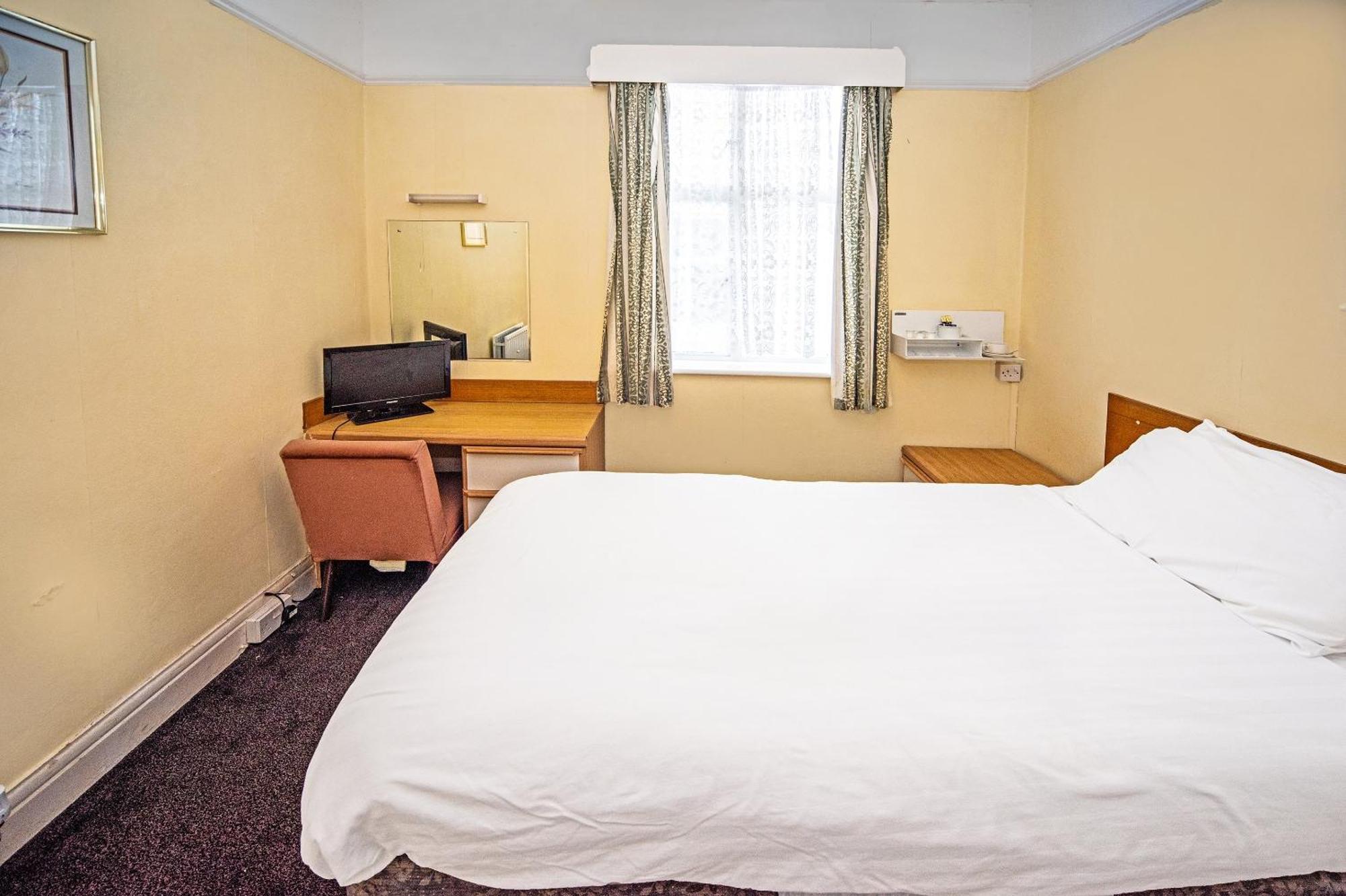 Отель The Sherwood Palm Hotel, Торки