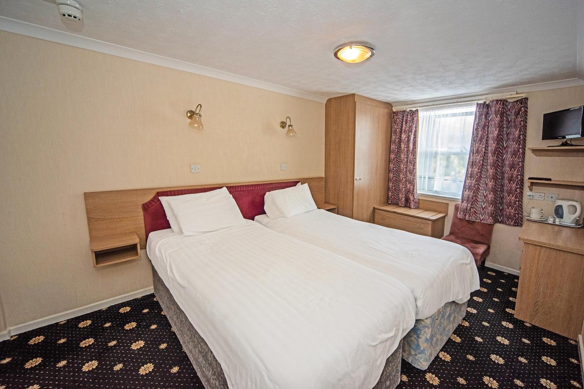 The Sherwood Palm Hotel, 3*